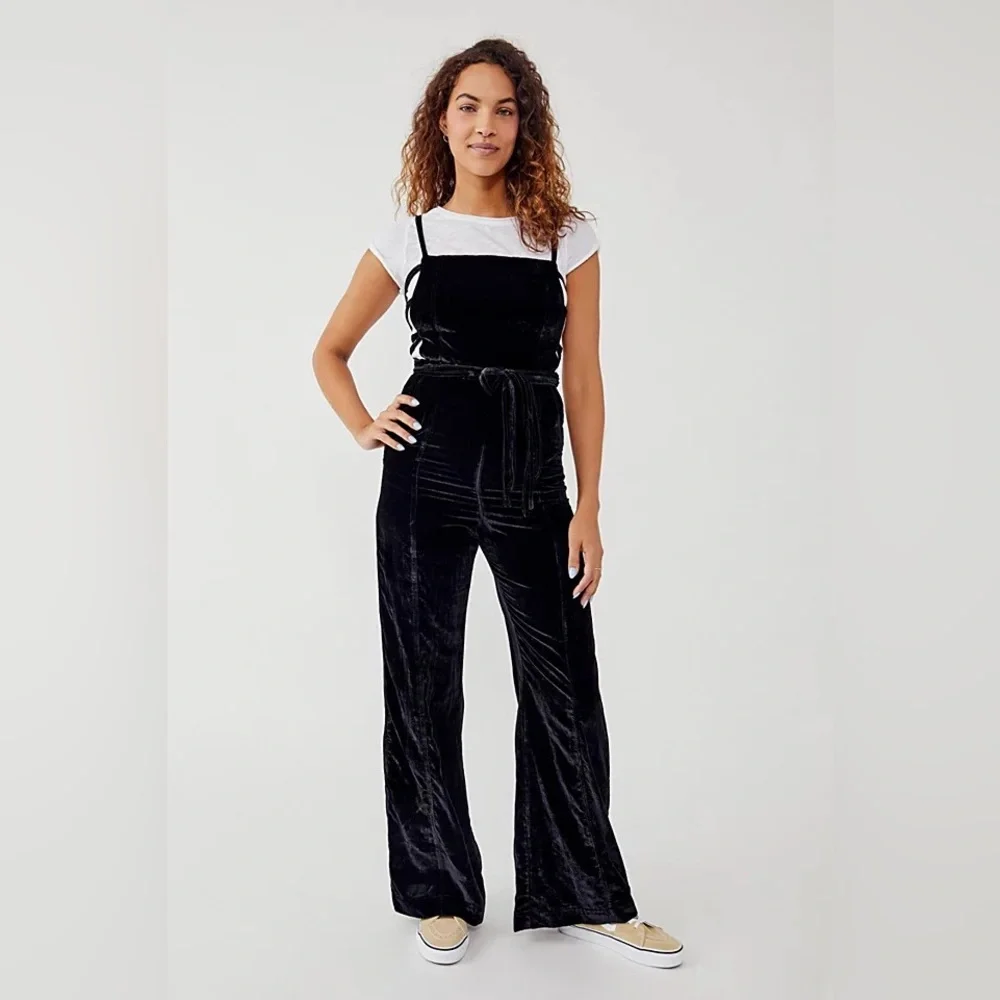 NWT Free People Revolve 90’s Forever Overalls in Black with Tie Sides Jumpsuit - Picture 5 of 12